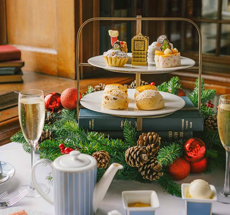 Christmas Things to Do in London with Kids 2026 (with Prices)